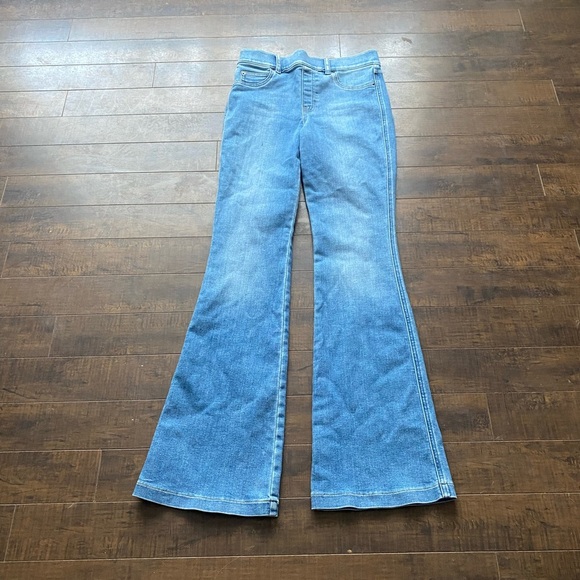 Spanx Everywhere Flare jeans - Picture 5 of 13